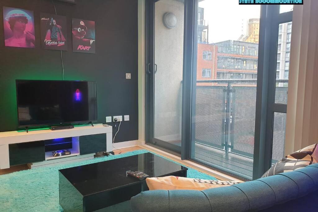 80S Retro 1Bed Studio Serviced Apartment Canary Wharf Perfect For Solo & Couple Travellers London Exterior photo