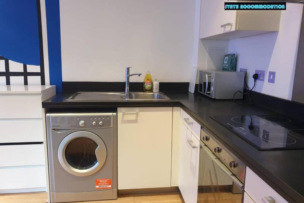 80S Retro 1Bed Studio Serviced Apartment Canary Wharf Perfect For Solo & Couple Travellers London Exterior photo