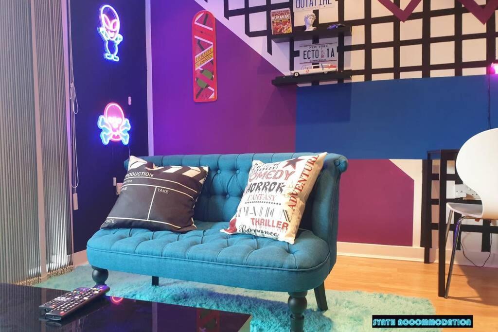 80S Retro 1Bed Studio Serviced Apartment Canary Wharf Perfect For Solo & Couple Travellers London Exterior photo
